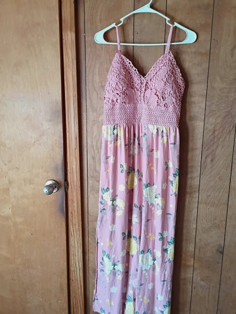 No Boundaries Women’s Floral Maxi Dress Size L Pink Crochet Bodice NWT